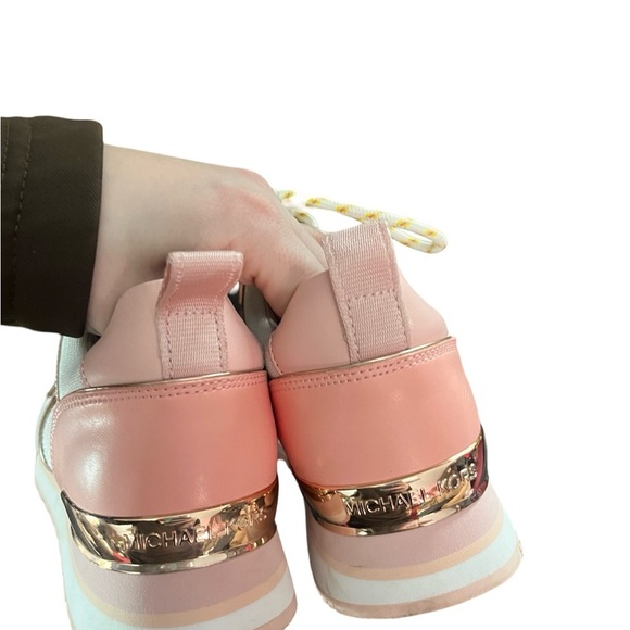 MICHAEL MICHAEL Kors Designer Sneakers - Picture 6 of 6